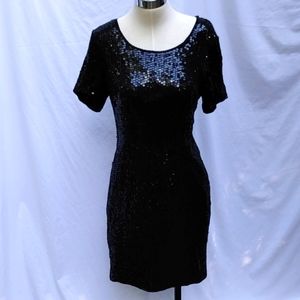 Ladies vintage black sequined dress,short sleeve, 10, back zip, NYE